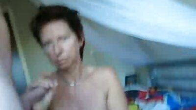 Talijanska amaterska žena međurasni grupni seks DP analni jebač